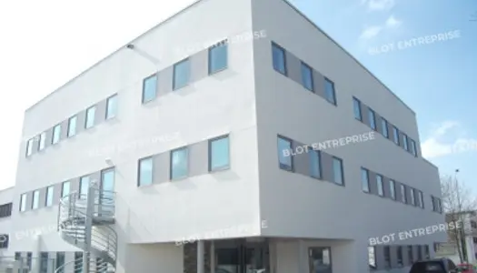 Bureaux 1041 m² 