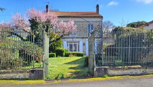 Maison 6 pièces 240 m² 