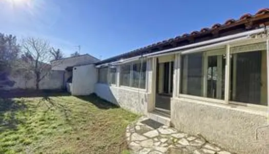 Morières les avignon - Maison de 94 m² - Plain pied-