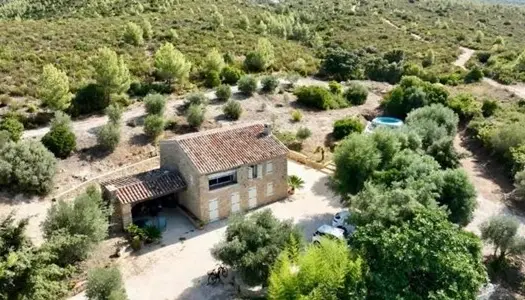 Location saisonnière Le Castellet - Maison indiviuelle pour 8 personnes avec piscine