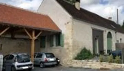 Maison à louer à Civray de Touraine 