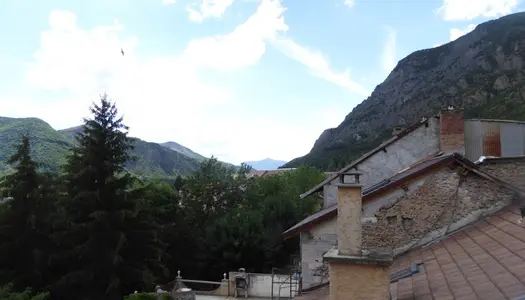 Dpt Hautes Alpes (05), à vendre REMOLLON maison 6 pièces de 150 m² 