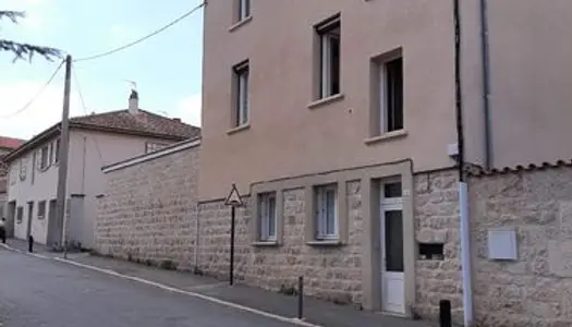 Appartement Location Saint-Bonnet-le-Château 4p 78m² 610€