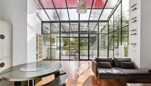 Lyon 3 - Montchat - Maison meublée de 180 m² - Jardin et piscine - 3 Chambres