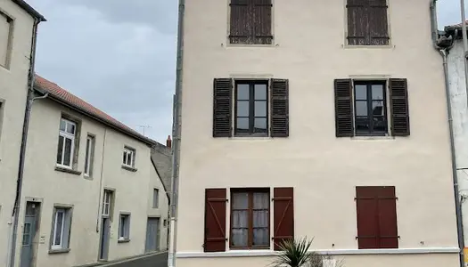 Maison 9 pièces 221 m²