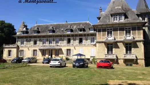 APPARTEMENT F1/ F2 MEUBLE AU CHATEAU de 39 m2 à 20 mn de CERGY OSNY et 5 mn de MAGNY EN VEXIN 