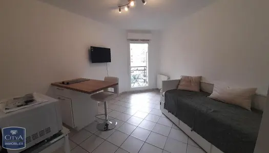 Studio 1 pièce 20 m² 