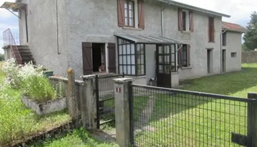 PROCHE PONT DE RIS - FERME 120 m² + TERRAIN 7933 m² + DEPENDANCES 