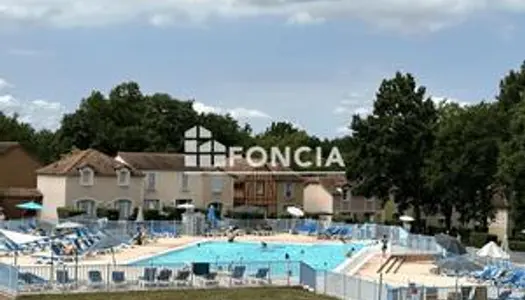 APPARTEMENT 4 à 6 COUCHAGES DANS UNE RESIDENCE AVEC PISCINE