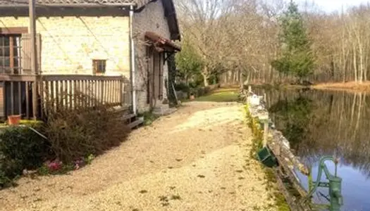 Exclusivite moulin avec etang sur 7 hectares de terrain 