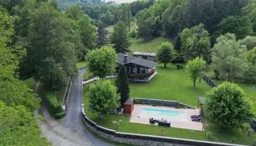 Vends maison de caractère atypique de 210m² habitables en Ariège Saint-Paul-de-Jarrat 