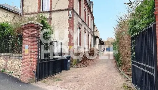 Bernay, en face de la gare