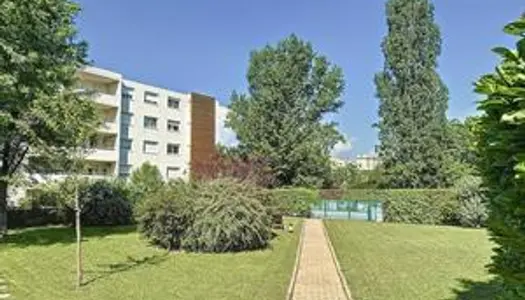 Appartement Terrasse - 120 m2 - 4 ch 