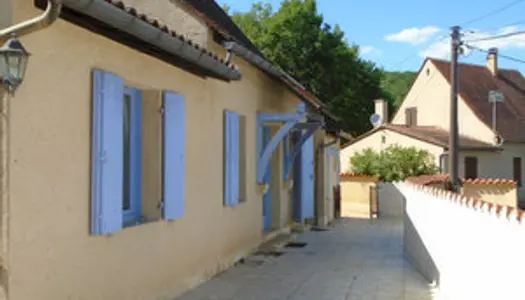 Maison avec studio(ou local professionnel) à Montignac-Lasca 