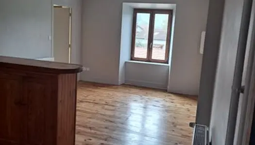 Appartement à louer dans immeuble 