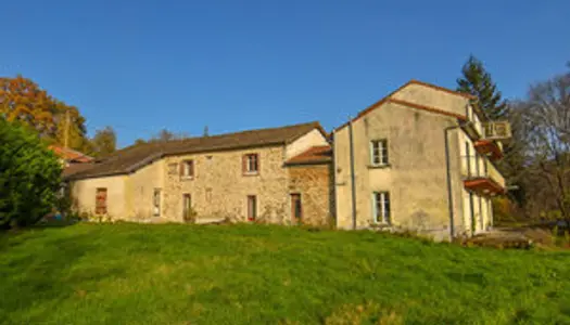 Ensemble robuste au bord de l'eau 