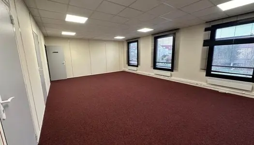 Bureaux 197 m² 