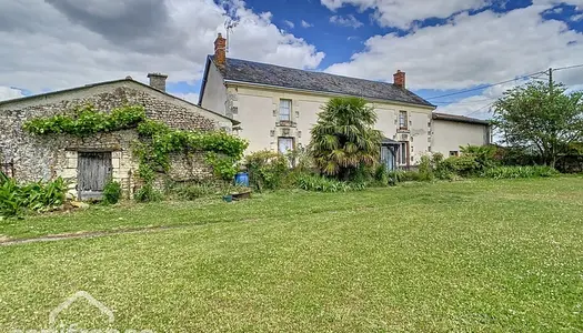 Dpt Deux Sèvres (79), à vendre SAINT LEGER DE MONTBRUN maison P5 