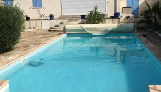 Maison plain pied avec piscine 