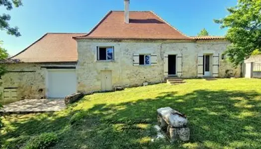Eyraud-Crempse-Maurens (24), Maison en pierre avec vue dégagée, 4 pièces + terrain 