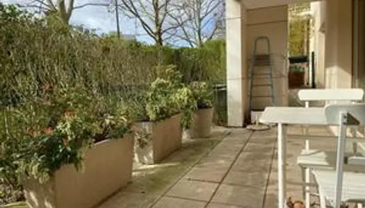 4 pi�ces terrasse plein sud double parking et cave