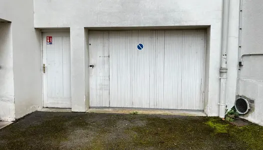 Parking/garage 