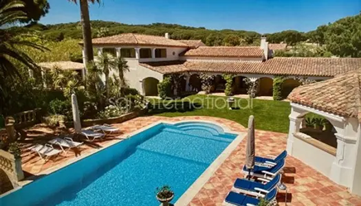 REF 2164 - RAMATUELLE - VILLA A PIED DE LA PLAGE 