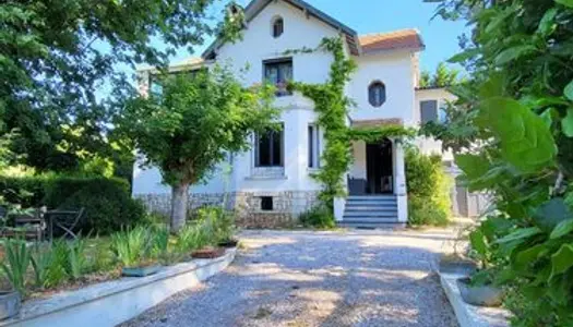 Villa 7 pièces 158 m² 