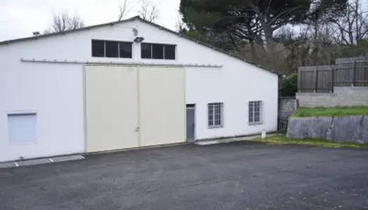 Local commercial 1050 m²