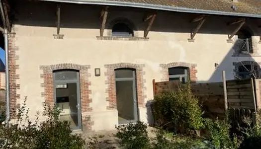 APPARTEMENT LOFT ENTIEREMENT RENOVE DANS UN LIEU UNIQUE 60Km de Paris à ABONDANT 28