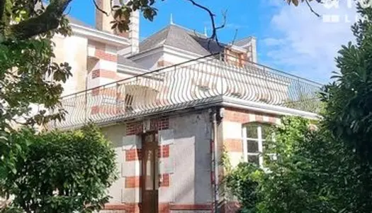 Maison 20 pièces 360 m² 