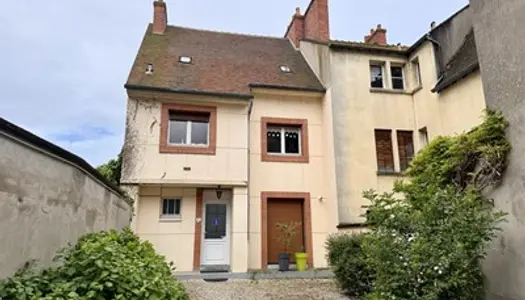 En vente à Gien : maison avec Casa Teva Votre Agence Immobilière 