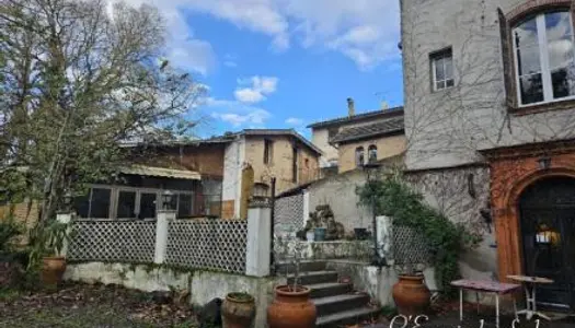 Maison 17 pièces 959 m²