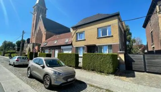 MAISON À VENDRE DE 425 m2 à la frontière belge 