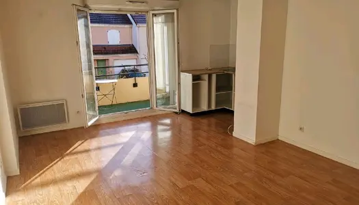 Vente Appartement 45 m² à Saint-Maximin 149 000 €