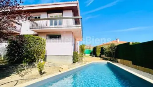 Villa 6 pièces 150 m² 