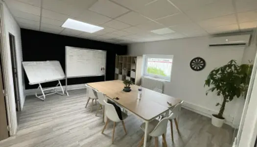Bureau 70 m² 