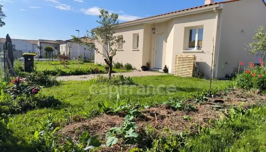 Dpt Charente Maritime (17), à vendre SEMUSSAC maison P3 de 64 m² - Terrain de 319,00 m² - Plain 