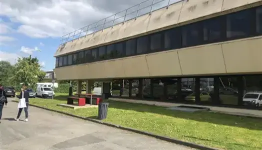 Exclusivité - Bureaux climatisés à louer en Zone Technique de l'Aéroport de Roissy Paris Charles 