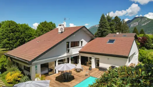 Maison 8 pièces 240 m² 