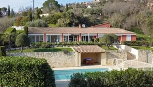 Villa avec piscine à pied du village - Montauroux