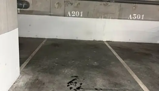 Place de Parking en sous-sol 