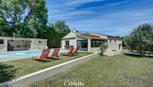 Maison de charme T6 avec piscine et annexes sur la commune d 