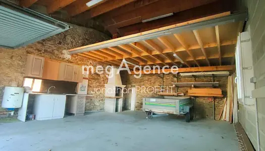 Terrain spacieux de 547 m² avec Garages