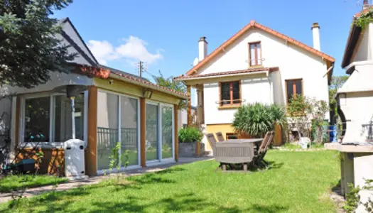 Maison 6 pièces 77 m² 