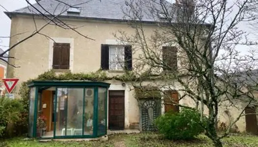 Vends maison ancienne avec dépendance dans l'Yonne 