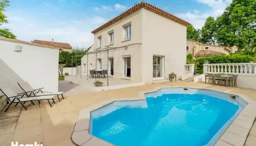 Maison 4 pièces 136 m² 