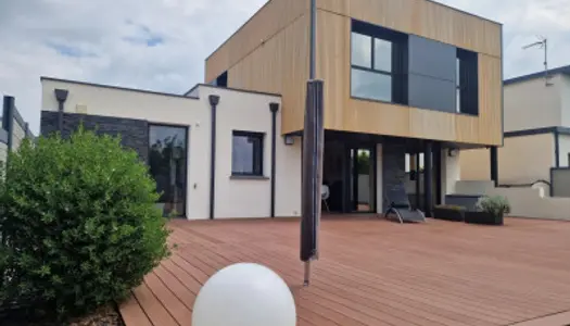 Maison 6 pièces 145 m² 