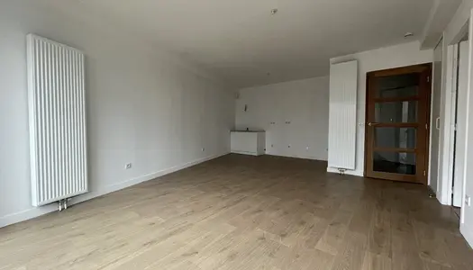 Vente Appartement 94 m² à Saint Yrieix la Perche 211 000 €