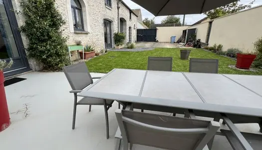 Maison 4 pièces 242 m²